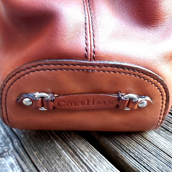 Cole Haan Trinity 04 Light Brown Shoulder Bag - Picture 7 of 11